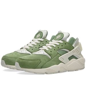 Nike Air Huarache Premium- Mens 10.5